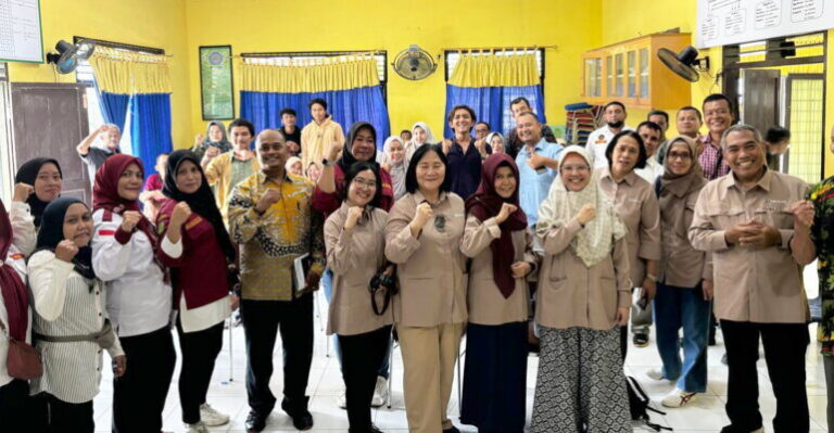 Dosen Pulang Kampung Jadi Ajang Dosen IPB University Berbagi Ilmu Pengolahan Produk Samping Perikanan Laut